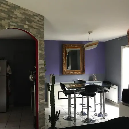 Ello Happiness Place To Be In Homestay Pau