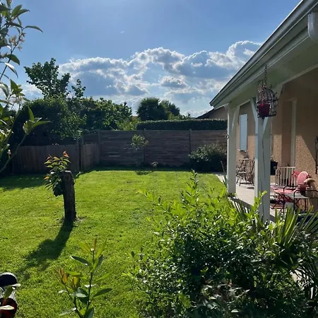 Ello Happiness Place To Be In Privat bolig Pau