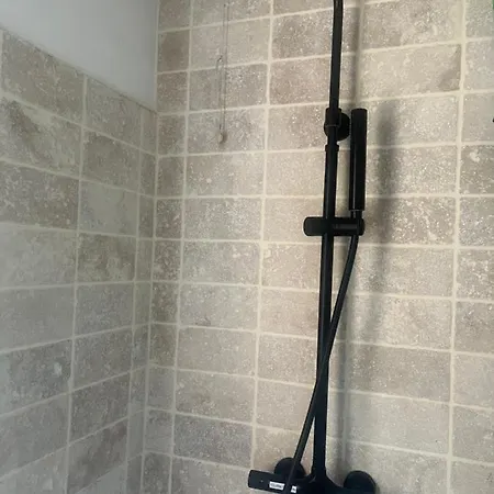 Ello Happiness Place To Be In Kwatera prywatna